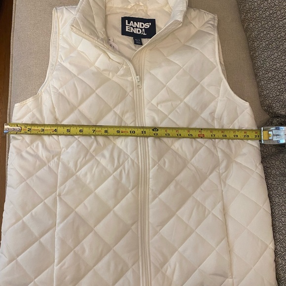 LANDS’ END winter white ivory creme Puffer vest Size M NWT - Picture 10 of 10